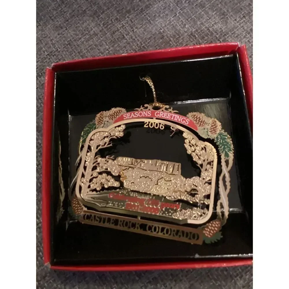 2006 Nation’s Treasures Castle Rock Colorado Christmas Ornament w/ color accent